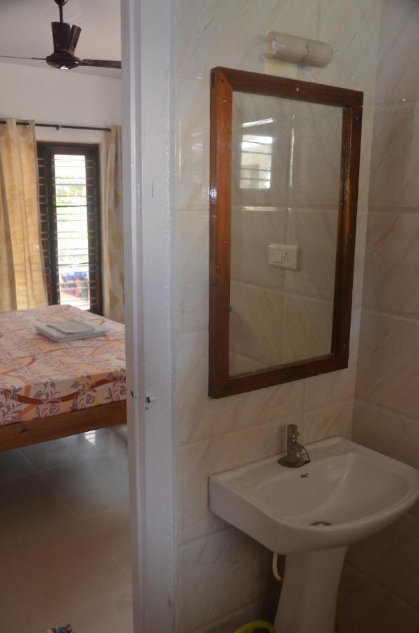 Arya Homestay Bougain Villa 戈卡尔纳 外观 照片
