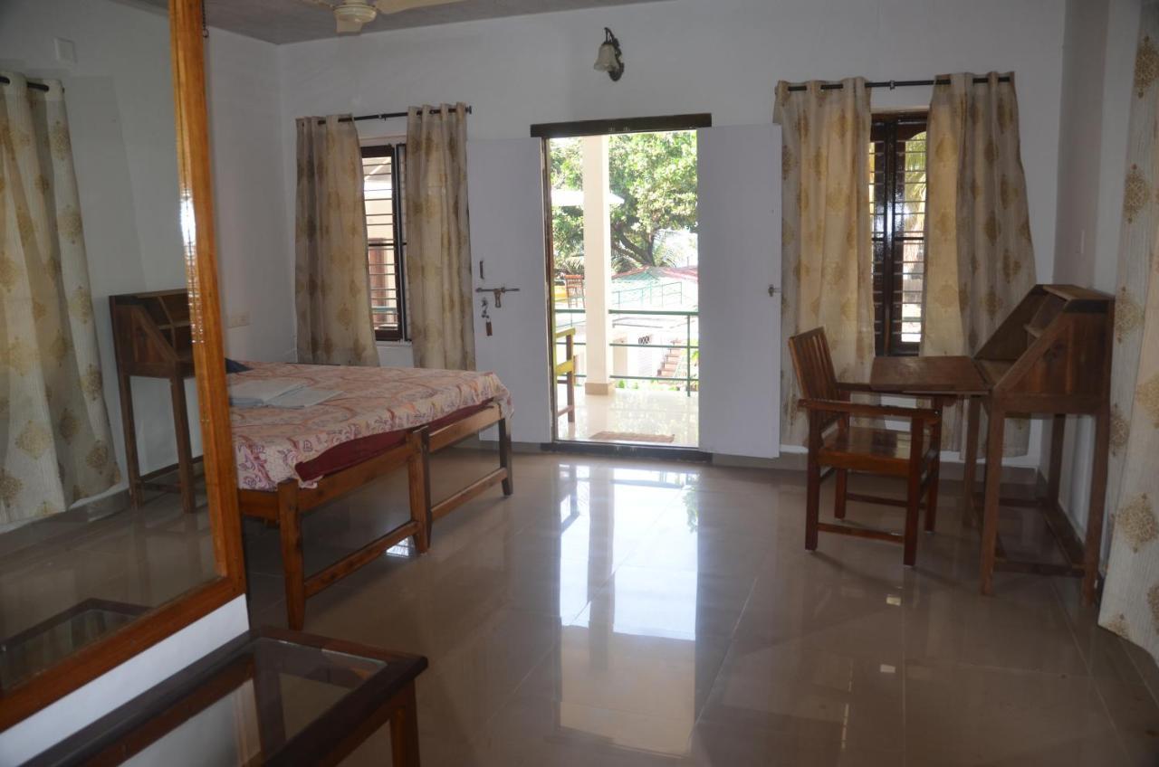 Arya Homestay Bougain Villa 戈卡尔纳 外观 照片