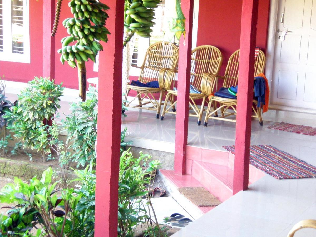Arya Homestay Bougain Villa 戈卡尔纳 外观 照片